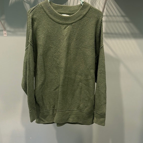 Green Women's Sweater - Picture 1 of 4